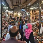 Markets, shops, and malls nationwide to close by 8 PM