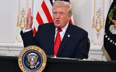 Trump issues stern warning to Iran over Strait of Hormuz closure