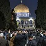 Al-Aqsa Mosque reopens to worshippers after 40 days