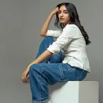 Mamya Shajaffar trends after bold appearance at wedding event