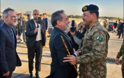 Field Marshal Asim Munir arrives in Iran, receives warm reception
