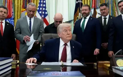 President Trump warns Iran against using pressure tactics on US