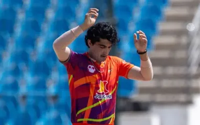 Pacer Naseem Shah suffers knee injury during PSL match