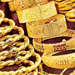 Gold, silver prices continue downward trend in local markets