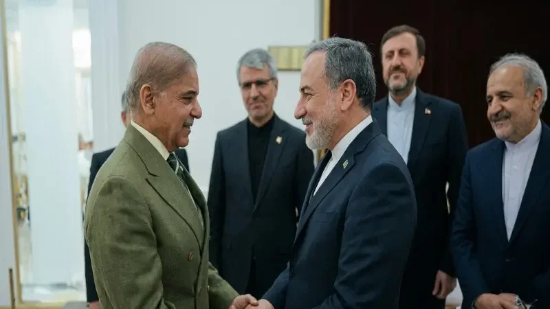 Iranian FM Araghchi meets PM Shehbaz, discuss regional situation