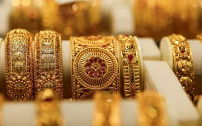Pakistan sees major drop in gold prices amid global market decline