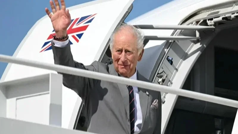 Camilla stays