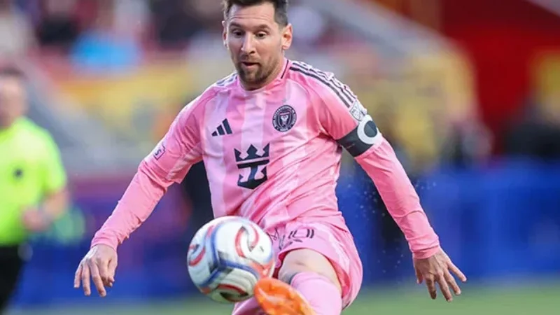 Messi remains
