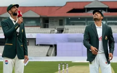 Pakistan opts to bowl first against Bangladesh