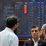 PSX plunges 2.3% as US-Iran tensions, stalled talks fuel volatility