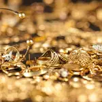 Gold prices surge in Pakistan as global market rallies