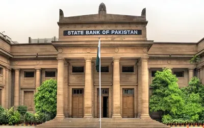 SBP directs banks to observe extended hours on May 29-30 to facilitate taxpayers