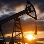 U.S. oil falls 3% amid hopes that Hormuz traffic will be restored