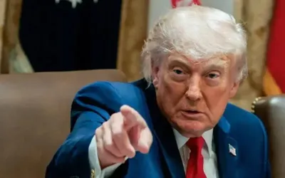 Trump threatens to 'blow up' Oman over Strait of Hormuz dispute