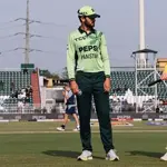 Pakistan put Australia in to bat after winning toss in first ODI