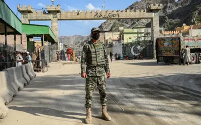 Pakistan to reopen Torkham and Chaman borders on humanitarian cargo