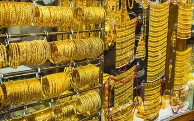 Gold prices drop in Pakistan: Check new rates here