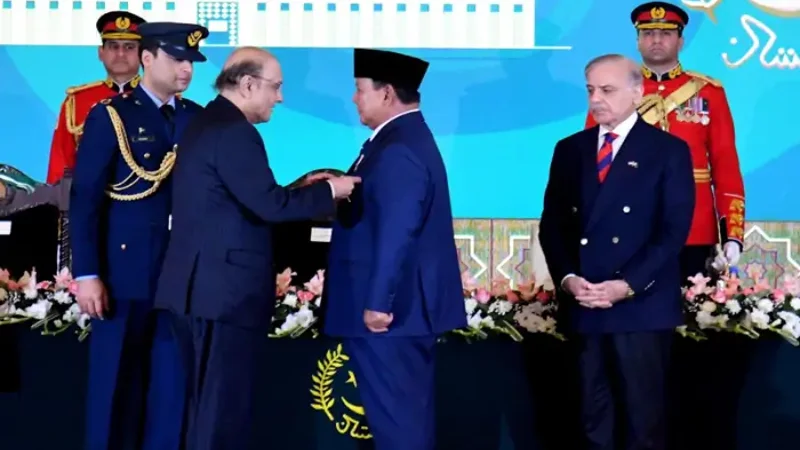 President Asif Zardari conferred Nishan-e-Pakistan on Indonesian President