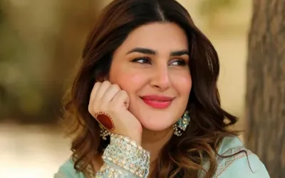 Kubra Khan’s dance rehearsal video goes viral on social media