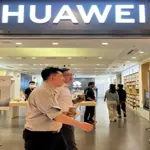 Huawei Returns to Lead China’s Smartphone Market