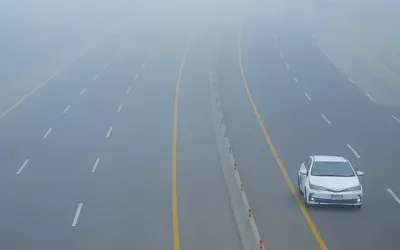 Dense fog forces closure of major motorways in Punjab and KP