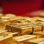 Gold becomes cheaper as prices slide across Pakistan