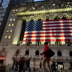 US stocks poised for third consecutive year of strong gains