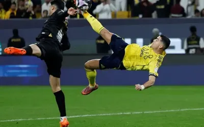 Cristiano Ronaldo amazes fans with stunning 954th career goal