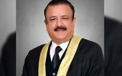 SHC suspends KU’s order cancelling Justice Jahangiri’s degree