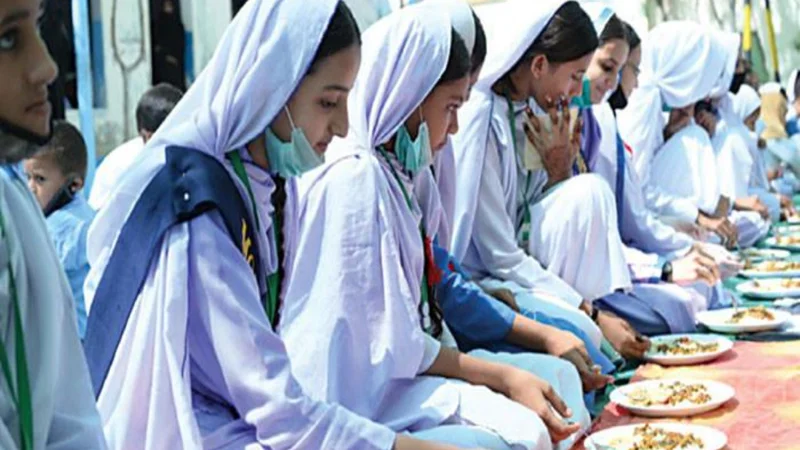 Free school meal program expands to 10 more districts in Punjab