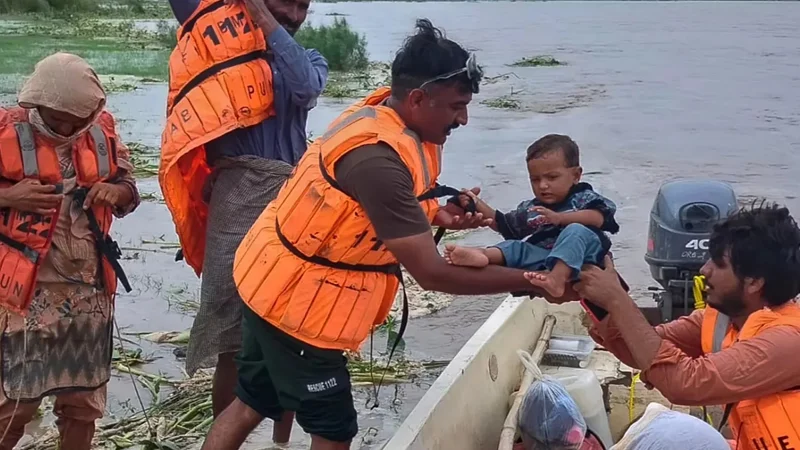 India releases water, Triggers low flood in Sutlej