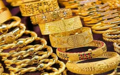 Gold prices rise by Rs2, 100 per tola across Pakistan