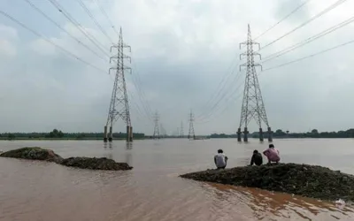 PD issues report on electricity restoration in flood-hit areas