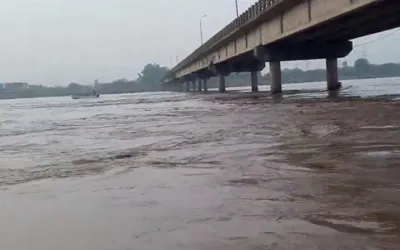 Major flood threat in Multan as 800,000 cusecs expected in Chenab
