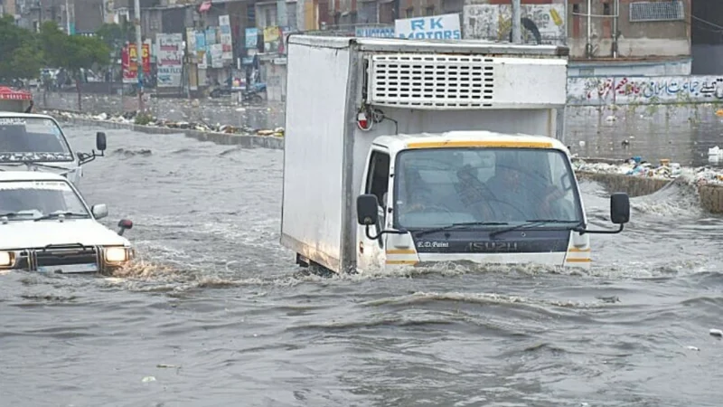 PMD warns of urban flooding risk in Karachi