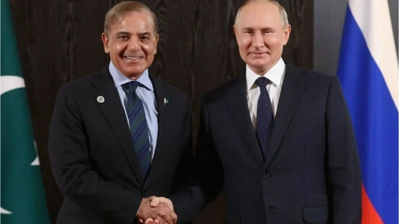 Putin expresses desire to boost Russia–Pakistan relations in call with PM Shehbaz