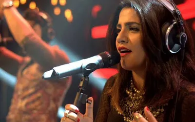 Singer Quratulain Balouch injured in rare bear attack in Deosai