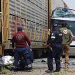 Train crashes into bus in Mexico, atleast 10 dead, over 60 injured