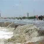 Heavy rains trigger flooding in Karachi as Thado Dam overflows