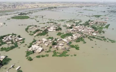 Flash flooding in Jamshoro after torrential rains, city disrupts