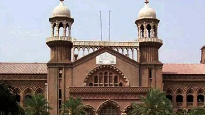 LHC seeks govt’s reply on plea to ban children’s use of social media