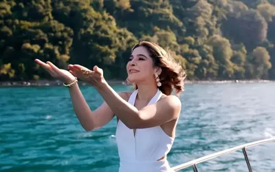 Ayesha Omar to Host "Lazawaal Ishq", the First Pakistani Reality Dating Show
