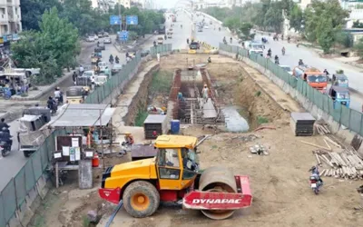 Karachi Mayor calls for urgent completion on Green and Red Line construction works