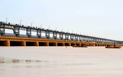 Kotri Barrage records surge in water inflow amid medium flood