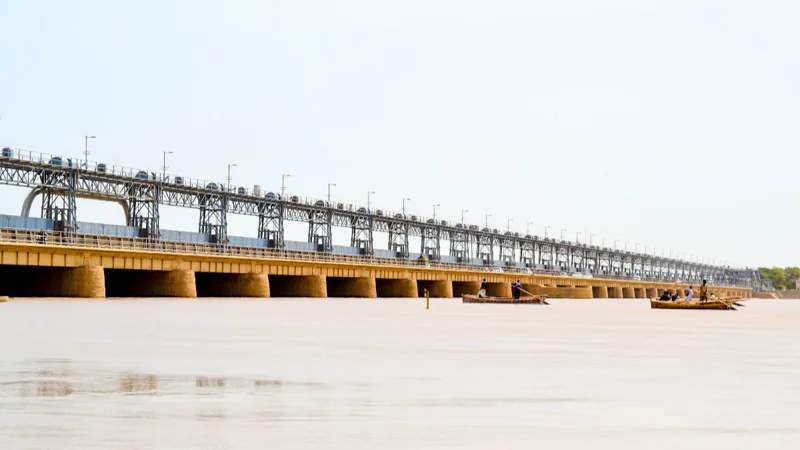 Water levels surge at Kotri, villages submerged, crops devastated
