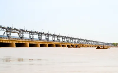 Water levels surge at Kotri, villages submerged, crops devastated