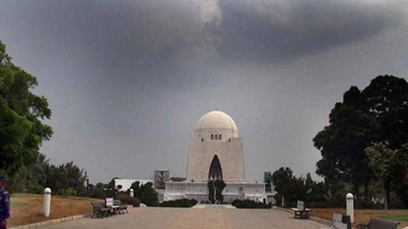 Karachi to stay humid