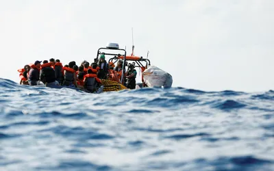 Over 65 refugees and migrants dead after boat sinks off Yemen coast