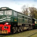 Musa Pak Express derails near Lahore
