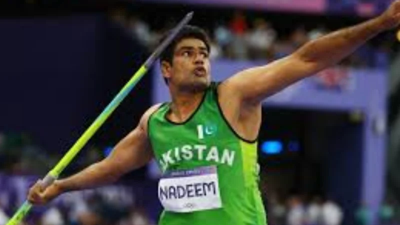 Arshad Nadeem salutes the nation